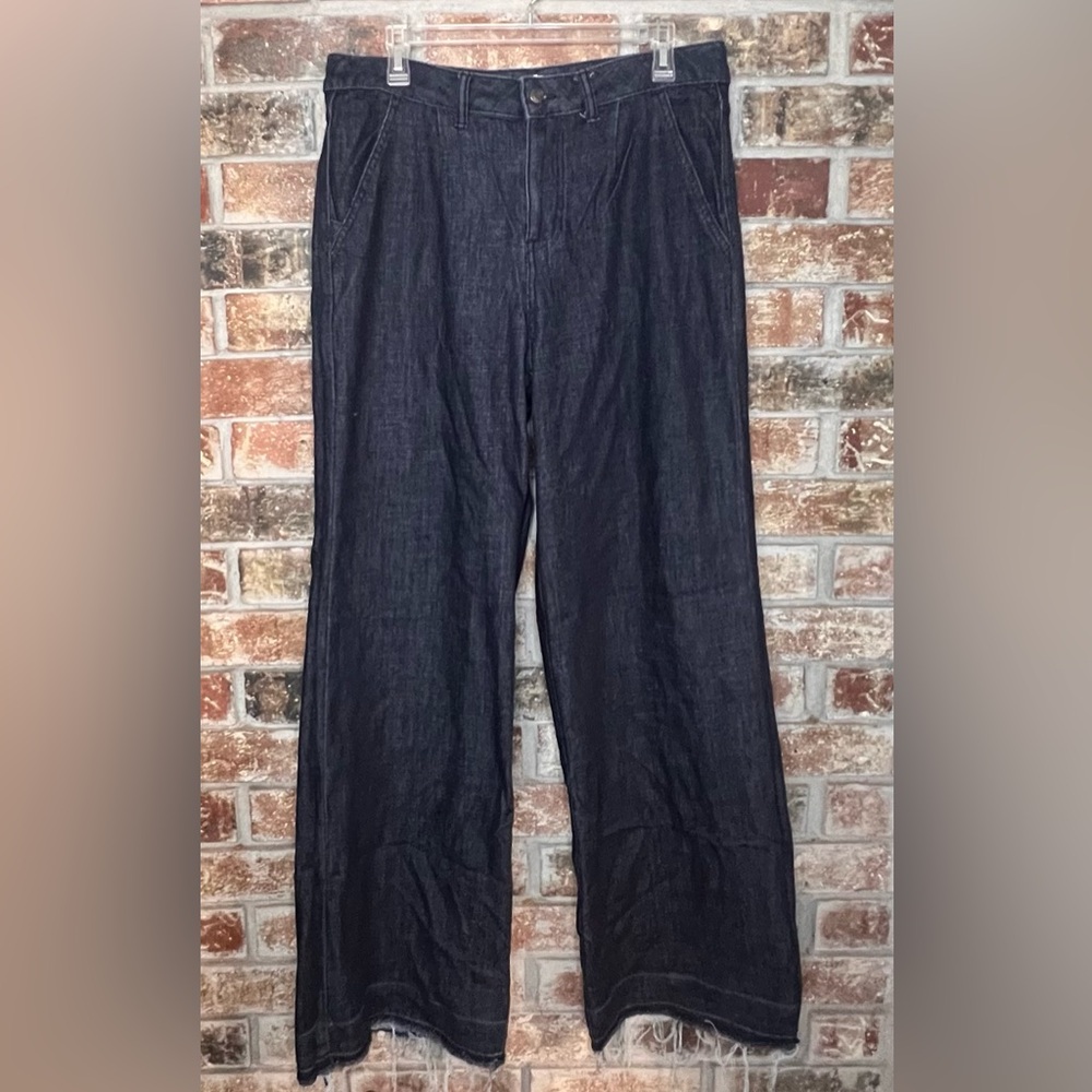 Sz 12 Women’s Frayed Wide Leg Time and Tru Pleated Indigo Denim Jeans
